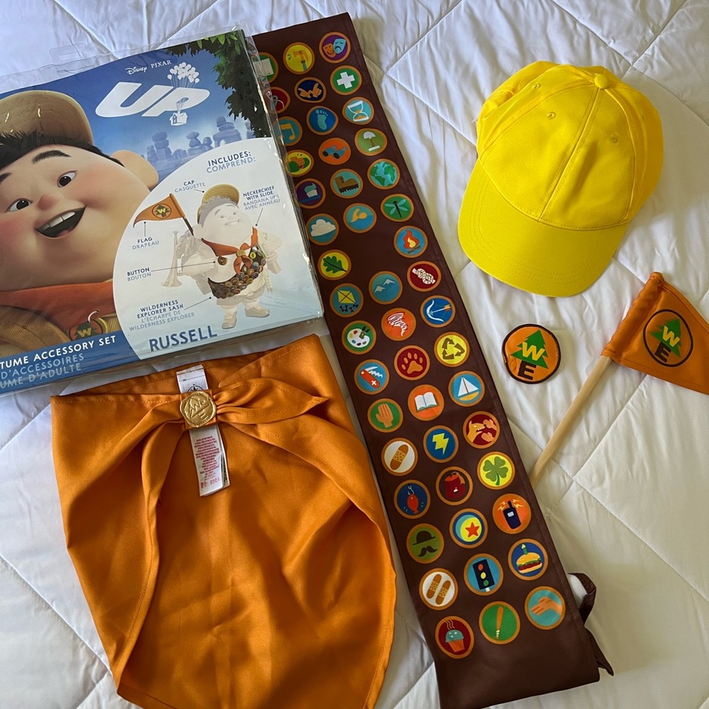 Adult Russell Costume Set